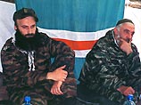 "Господа Басаев и Масхадов, я полагаю, не внесены в списки избирателей, поскольку у них нет постоянного места жительства, они слишком много перемещаются", - заявил журналистам в пятницу председатель избиркома Чечни Абдул-Керим Арсаханов