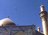 Иракские национальные гвардейцы и полицейские без единого выстрела вошли в пятницу на площадь Схун аль-Хейдари перед мавзолеем имама Али в Неджефе, а затем и в саму святыню