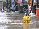 На Тайвань обрушился тайфун "Аэре" со штормовым ветром и ливнями: много жертв