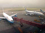 Утренний туман в понедельник осложнил работу московского авиаузла, в результате чего несколько самолетов были вынуждены совершить посадку на запасных аэродромах