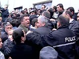 Столкновения полиции и торговцев в Батуми: десятки пострадавших Столкновения полиции и торговцев в Батуми: десятки пострадавших