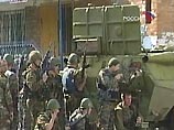 В Беслане террористы обстреляли из гранатометов БТР спецназа