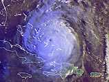 По данным Национального центра слежения за ураганами в Майами (штат Флорида) по состоянию на 04:00 московского времени эпицентр урагана "Фрэнсис" находился в океане в 570 километрах от территории США