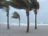 По прогнозу синоптиков удар урагана по побережью Флориды произойдет в пятницу вечером или утром в субботу