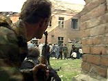 По данным источника в силовых структурах Северной Осетии, террористы заблаговременно завезли большое количество взрывчатки, оружия и боеприпасов в школу номер 1 города Беслан