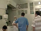Московские врачи оперируют семилетнюю Амину Качмазову, доставленную из Беслана Московские врачи оперируют семилетнюю Амину Качмазову, доставленную из Беслана