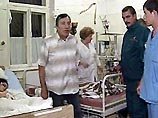 дети, жизнь которых врачам не удалось спасти, - это двухлетний Георгий Дауров и Диана Кокоева, восьми лет, у которых были минно-взрывные травмы, а также двенадцатилетняя Стелла Валигазова, которая скончалась от черепно-мозговых травм дети, жизнь которых врачам не удалось спасти, - это двухлетний Георгий Дауров и Диана Кокоева, восьми лет, у которых были минно-взрывные травмы, а также двенадцатилетняя Стелла Валигазова, которая скончалась от черепно-мозговых травм