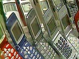 Цены на некоторые мобильные телефоны в России снизились больше чем на треть Цены на некоторые мобильные телефоны в России снизились больше чем на треть
