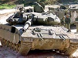 Около 25 танков и бронетранспортеров вошли в палестинский лагерь Джабалия и район Бейт-Ханун на севере Газы. В небе над городом барражируют израильские боевые вертолеты, прикрывая танки с воздуха