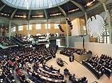 8 сентября в германском парламенте проходили генеральные дебаты по проекту бюджета на 2005 год, однако многие из выступавших незапланированно обсуждали и трагедию в Беслане