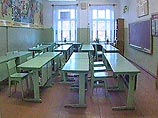 В городском управлении образования сообщили, что все учащиеся школы эвакуированы. Четыре девочки начальных классов доставлены в больницу с отравлениями В городском управлении образования сообщили, что все учащиеся школы эвакуированы. Четыре девочки начальных классов доставлены в больницу с отравлениями