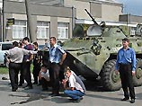 В первую ночь после захвата боевики выходили из школы на разведку В первую ночь после захвата боевики выходили из школы на разведку