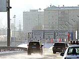 Сейчас в столице и Подмосковье 5-7 градусов выше нуля. Днем воздух в Москве прогреется до плюс 19-21 градуса, по области будет от 17 до 22 градусов выше нуля. Небольшая облачность, без дождя. Ветер юго-западный, умеренный Сейчас в столице и Подмосковье 5-7 градусов выше нуля. Днем воздух в Москве прогреется до плюс 19-21 градуса, по области будет от 17 до 22 градусов выше нуля. Небольшая облачность, без дождя. Ветер юго-западный, умеренный
