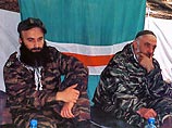 "Мы располагаем оперативной информацией, свидетельствующей о том, что Шамиль Басаев и Аслан Масхадов в настоящее время находятся в пределах Чечни и, скорее всего, скрываются в одном из горных районов", - подчеркнул он