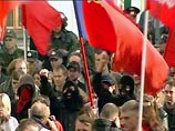 Юные коммунисты провели на Красной площади акцию протеста - задержан оператор "Эхо-ТВ"