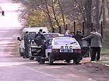 21-летний задержанный пояснил, что решил обкатать купленную в день трагедии автомашину BMW, но не справился с управлением и допустил наезд на двигавшихся по пешеходному переходу сотрудников милиции 21-летний задержанный пояснил, что решил обкатать купленную в день трагедии автомашину BMW, но не справился с управлением и допустил наезд на двигавшихся по пешеходному переходу сотрудников милиции