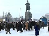Профсоюзы организовывали акции протеста, говорили о введении нового крепостного права. Только красноярские учителя собрали более 6 тысяч подписей против трудового кодекса Профсоюзы организовывали акции протеста, говорили о введении нового крепостного права. Только красноярские учителя собрали более 6 тысяч подписей против трудового кодекса