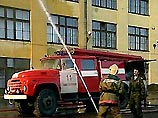 В жилом доме в Петербурге произошел пожар. Обрушилась лестница