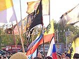 Митинг проходит у Горбатого моста перед Домом правительства РФ. По данным на 7:25, в мероприятии принимало участие около 30 человек (организаторами заявлено 250)