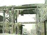 После аварии, которая произошла 2 февраля, топливо в Депутатский доставляется самолетами и автоколоннами. Однако положение с отоплением остается критическим. После аварии, которая произошла 2 февраля, топливо в Депутатский доставляется самолетами и автоколоннами. Однако положение с отоплением остается критическим.