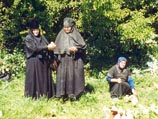 На Архиерейском Соборе призывают покончить с"дедовщиной" в монастырях