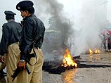 В Пакистане взорваны заминированные автомобиль и мотоцикл: 37 погибли, 100 ранены
