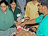 В Пакистане взорваны заминированные автомобиль и мотоцикл: 40 погибли, 100 ранены