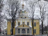Сегодня в Москве, в Рогожском поселке, открывается Освященный Собор Русской православной старообрядческой церкви. На фото старообрядческий Покровский кафедральный собор на Рогожском кладбище