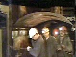 Спасены трое рабочих карагандинской шахты "Кировская", заблокированных со вчерашнего дня на глубине 310 м в результате обрушения горных пород