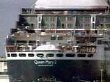 Крупнейший в мире лайнер Queen Mary 2 не может выйти из итальянского порта  из-за бури