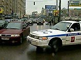 Пробка на Можайском шоссе в Москве: лоб в лоб столкнулись "Жигули" и иномарка