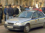 В Киеве джип с государственными номерами протаранил ограду у здания Центризбиркома В Киеве джип с государственными номерами протаранил ограду у здания Центризбиркома