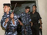 Службы безопасности палестинской автономии допрашивают обслуживающий персонал резиденции Ясира Арафата в Рамаллахе