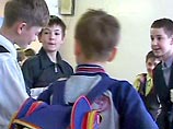 По оценкам экспертов, это заставит администрацию частных школ повысить стоимость обучения на 30-50%. При этом около трети обучающихся в них детей вынуждены будут перейти в государственные школы По оценкам экспертов, это заставит администрацию частных школ повысить стоимость обучения на 30-50%. При этом около трети обучающихся в них детей вынуждены будут перейти в государственные школы