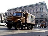 Финиш необычной кругосветной экспедиции состоялся сегодня на Красной площади в Москве Финиш необычной кругосветной экспедиции состоялся сегодня на Красной площади в Москве