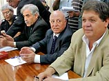 Франция и США ведут сейчас с правительством Израиля и палестинцами интенсивные консультации с тем, чтобы решить проблему возможного места захоронения Ясира Арафата