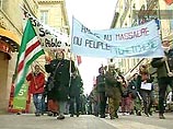 В Париже свыше тысячи человек приняли участие в акции против войны в Чечне