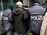 Итальянская полиция провела облаву на мафию, задержаны около 100 человек Итальянская полиция провела облаву на мафию, задержаны около 100 человек