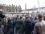 Германия празднует 15-летнюю годовщину падения Берлинской стены Германия празднует 15-летнюю годовщину падения Берлинской стены