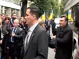 Как сообщили ИТАР-ТАСС в штабе Януковича, премьер-министр планирует посетить Днепропетровск. В первом туре выборов 31 октября большинство жителей Днепропетровской области отдали предпочтение Януковичу