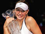 17-летняя россиянка Мария Шарапова стала победительницей итогового теннисного турнира 2004 года - WTA Tour Championships, который проходит в Лоc-Анджелесе 17-летняя россиянка Мария Шарапова стала победительницей итогового теннисного турнира 2004 года - WTA Tour Championships, который проходит в Лоc-Анджелесе