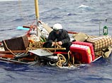 Израильские военные моряки обнаружили в открытом море 35-летнего израильтянина, предпринявшего попытку покинуть Израиль на плоту, построенном из двухсот бутылок из-под минеральной воды