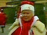 Во Франции судят женщину, которая в костюме Деда Мороза грабила одиноких старушек