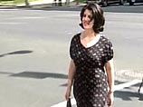 Независимый прокурор Роберт Рэй всего месяц назад сформировал большое жюри, которое будет расследовать новые обвинения против президента, выдвинутые якобы на основании новых доказательств по делу Левински Независимый прокурор Роберт Рэй всего месяц назад сформировал большое жюри, которое будет расследовать новые обвинения против президента, выдвинутые якобы на основании новых доказательств по делу Левински