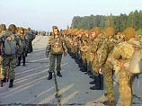 Подразделения российских десантников выводят из Чечни Подразделения российских десантников выводят из Чечни
