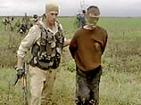Сотрудники правоохранительных органов задержали в ингушском селе Яндыри 28-летнего жителя Чечни. Установлено, что он участвовал в нападении на ряд населенных пунктов Ингушетии в июне нынешнего года, организованном Басаевым