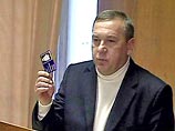 Генерал Шаманов приостановил членство в "Единой России" Генерал Шаманов приостановил членство в "Единой России"