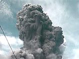 Сегодняшний выброс магмы и пепла из жерла вулкана - крупнейший с начала извержения