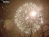 Крым празднует необъявленную победу Януковича салютом. Киевляне пишут пожелания президенту Ющенко Крым празднует необъявленную победу Януковича салютом. Киевляне пишут пожелания президенту Ющенко