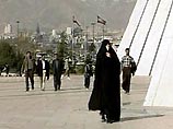 Три жены пожилого иранца попытались покончить с собой из-за пары туфель